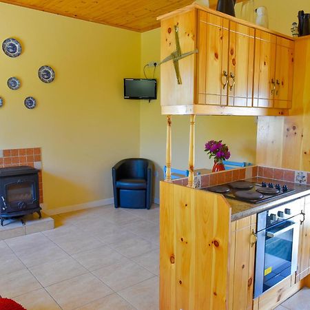 Katie'S Cottage Achill Sound 外观 照片